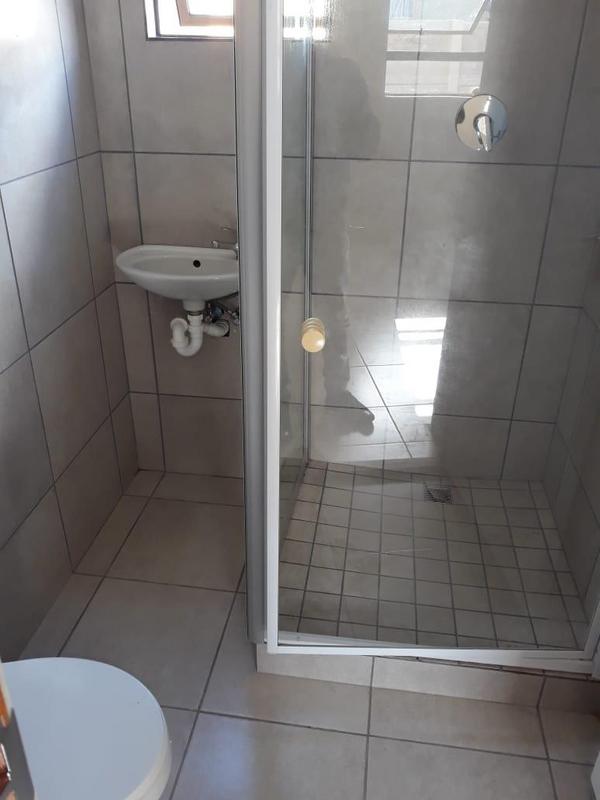 3 Bedroom Property for Sale in Zwelihle Western Cape